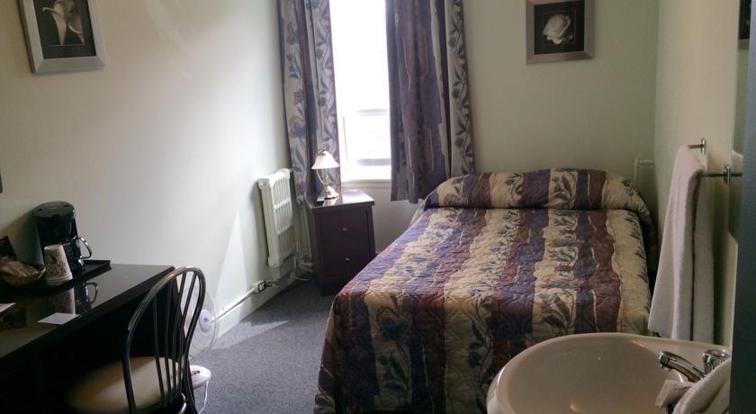 Auberge Centre Ville Chicoutimi Cameră foto